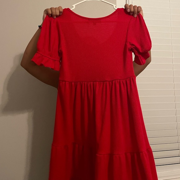 Red Dress - Picture 2 of 3